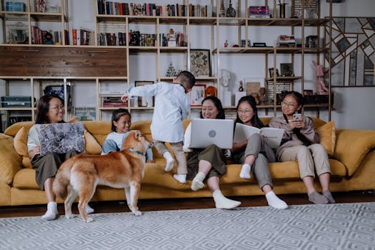 kids doodling with pets